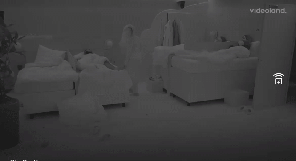 7b631a4792a7c9d21a27af7a38b27913.gif