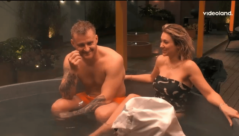7bcbaef705c3764bbb184014fc6aeee3.gif