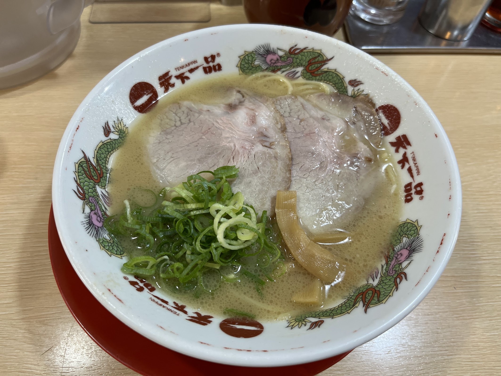 天下一品・川崎店 屋台の味ラーメン940円（2024年8月）