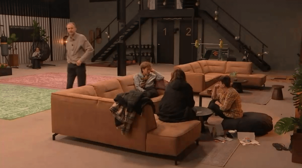 7f0a0165052fe4d10a5614e8ba387642.gif