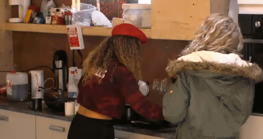 7f0a6ba8738b6fef9dbf058369bd56d6.gif