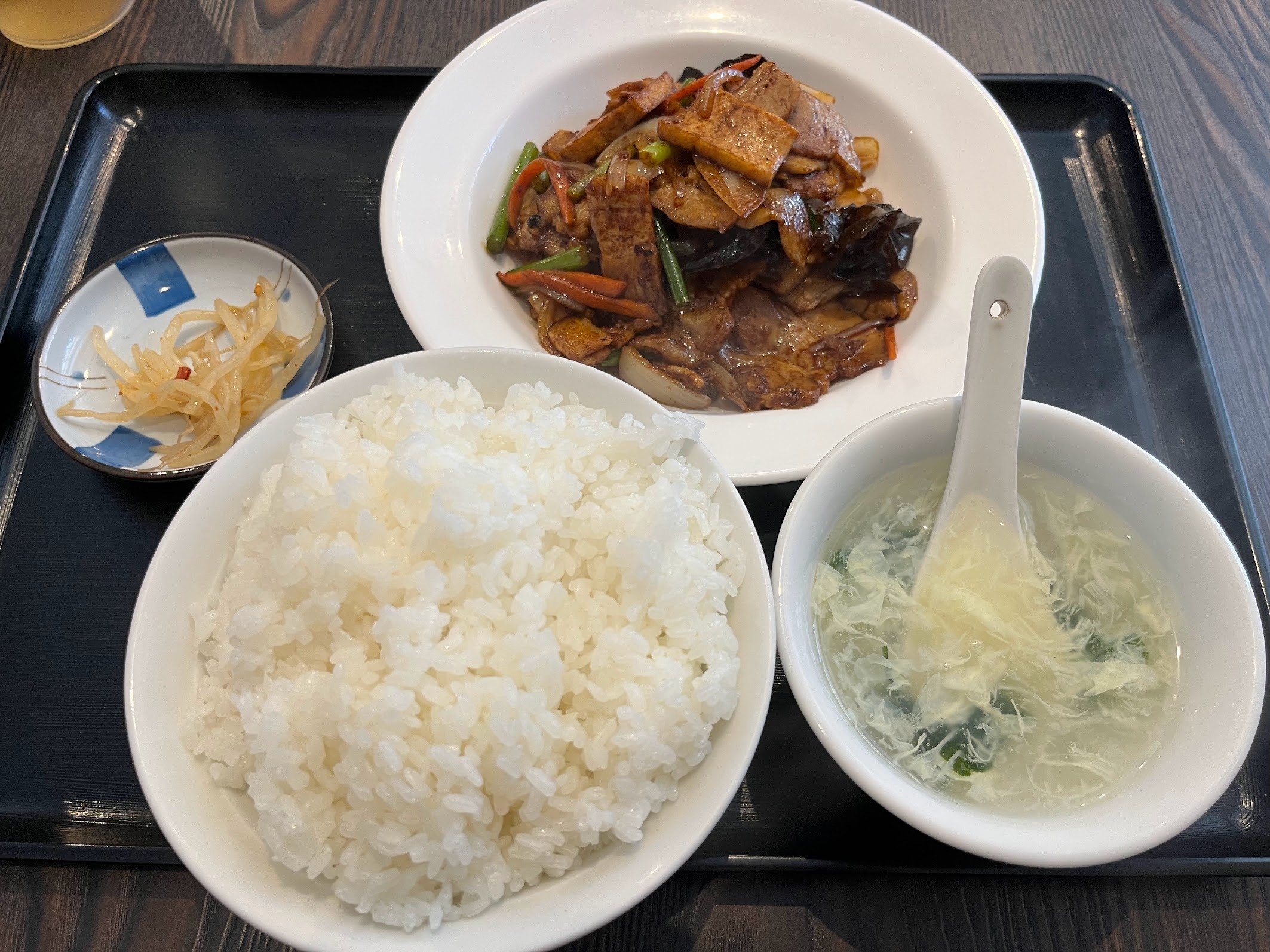 川崎・海月飯店 農家小炒肉850円(2024年3月)