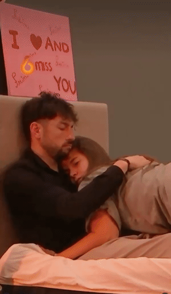 822ddb7bc9a89b22c43c0b9a4156a660.gif