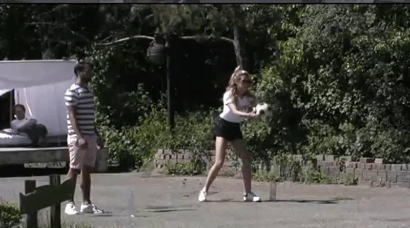 825bf2bc356378ee81b7f55339a4468e.gif