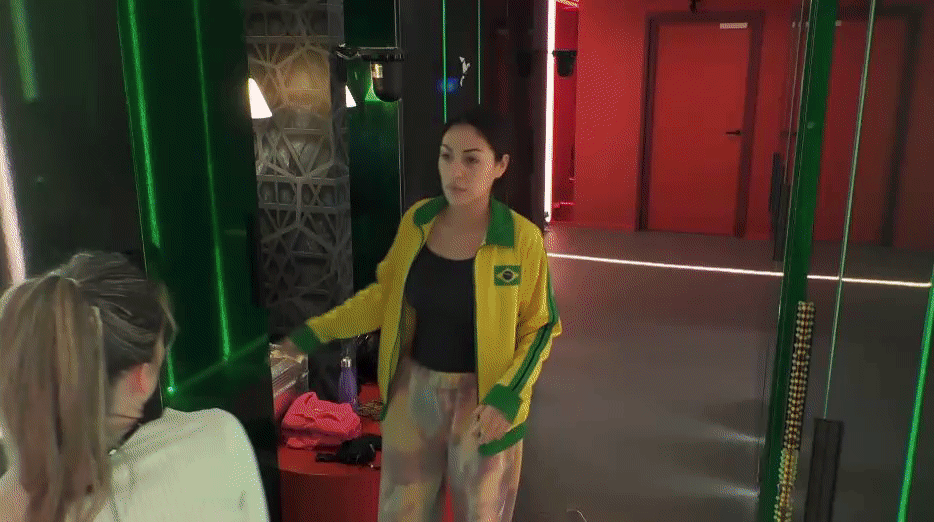 83b54429d8e4557eafbc08b6fc8e2290.gif