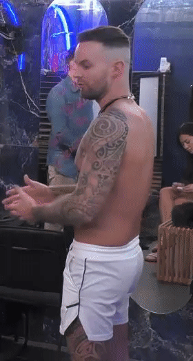 840523a1187c9430b648f91cf5004359.gif