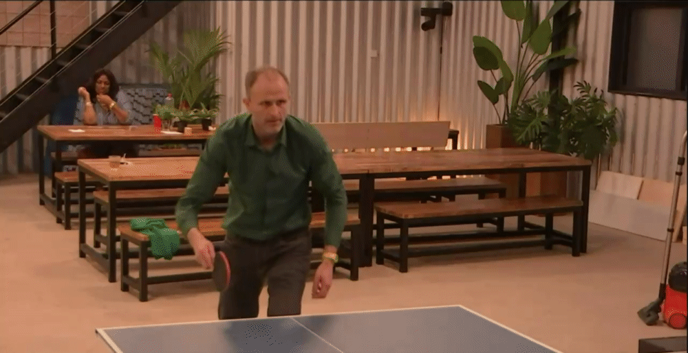841036467ef02f6b737e1c6a245b8405.gif