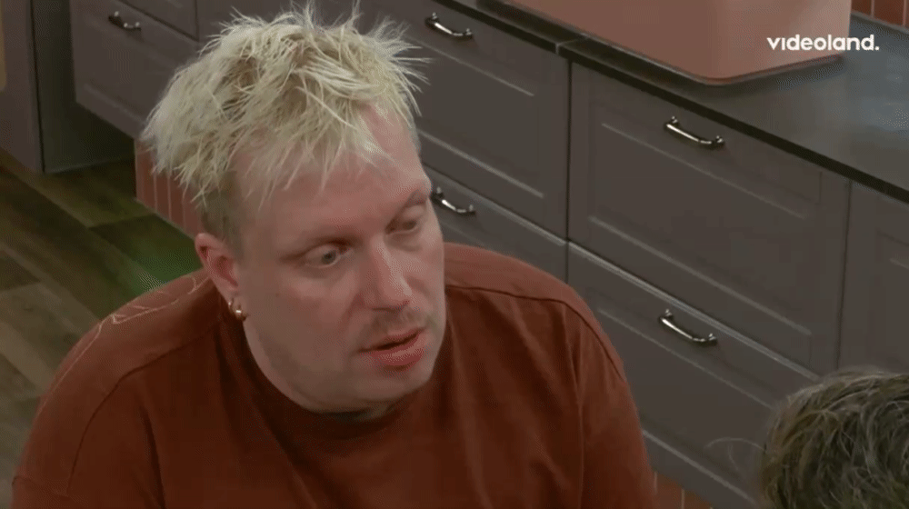 841833d600df0253a4d5f4cb1a87fcd5.gif