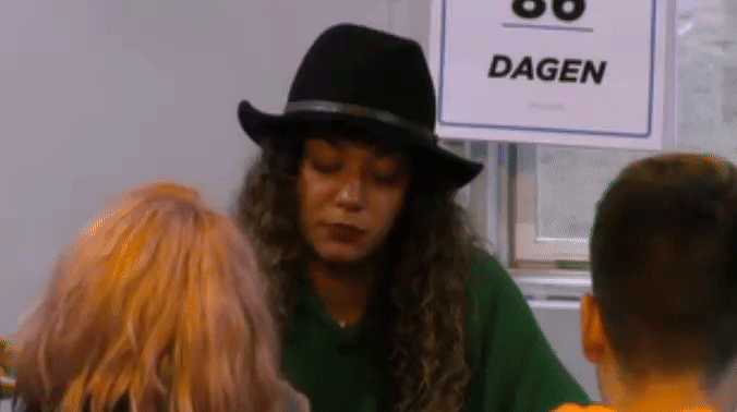 85e70b5488a597f6fb084dd0e5e2eed9.gif