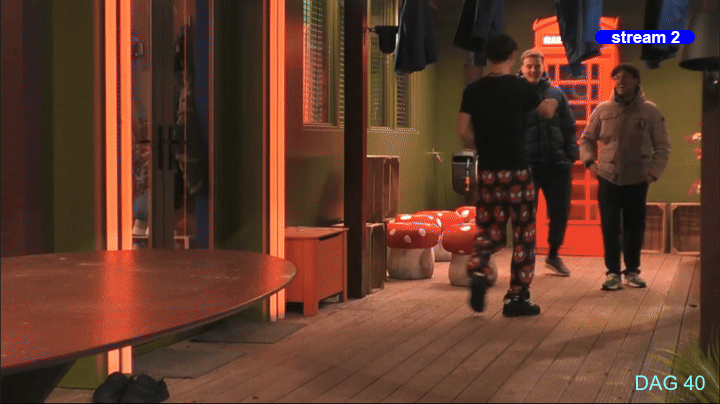 8786bfe227dadb2f4f07b149fb8e066a.gif