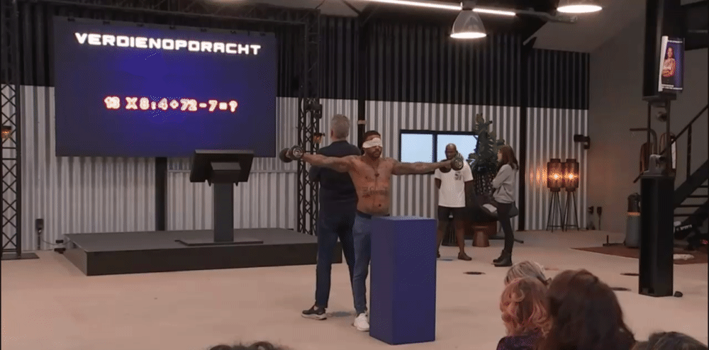 8858f6b3d7a054ddf062ffc1565bac08.gif