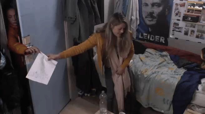 8b7cadb1464e524867837f15fe9bd6c6.gif