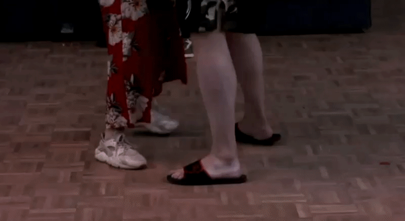 8b98ff5692fc7523ca2ec93f596c7c3d.gif