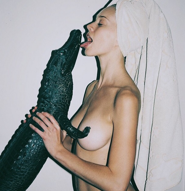 8bc8cf81526fabd2c88f2f82a44f0823.png
