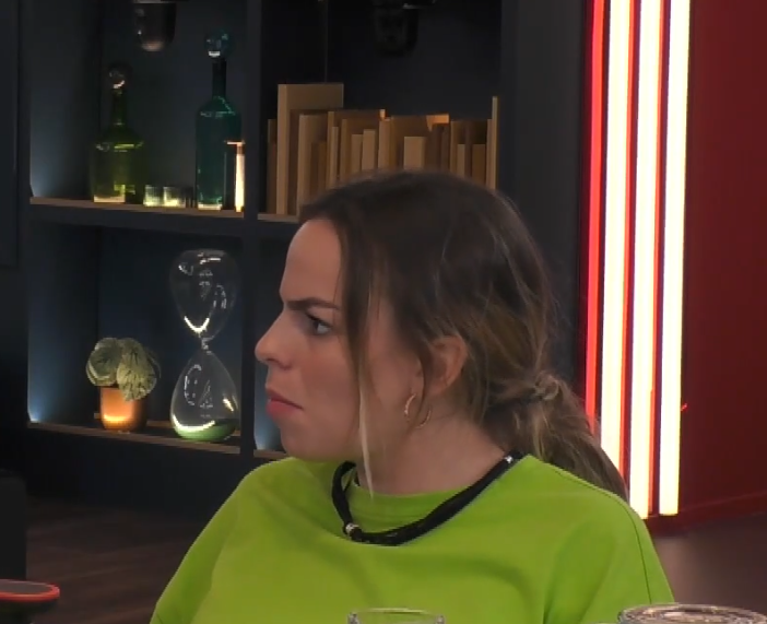 8d42c1f6688d76328ac48f01bae595c0.png