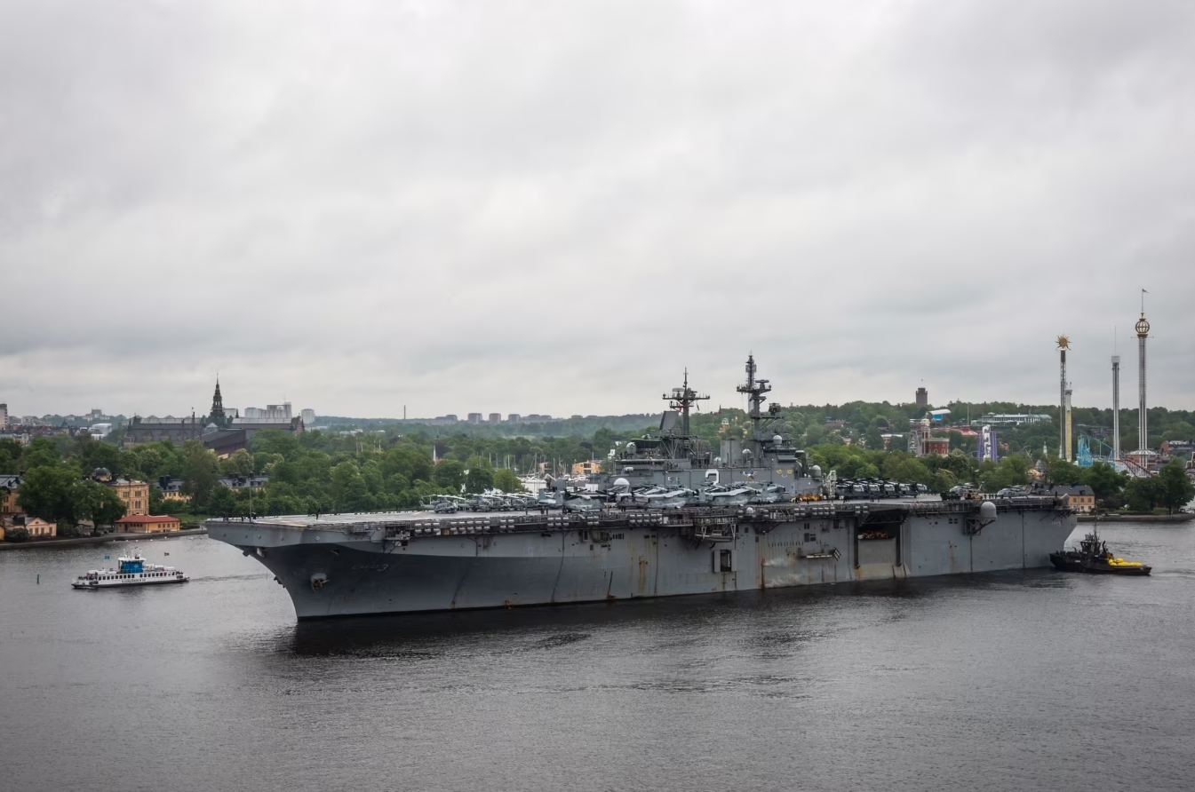 IN PICS: The assault ship USS Kearsarge arrives in Stockholm ...