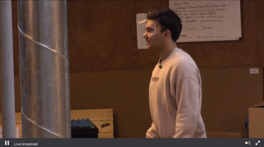 8e77ac0858fa965b8fb5604874db7186.gif