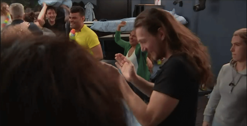93f993a86124ac68e64b8f0ee1808ea3.gif