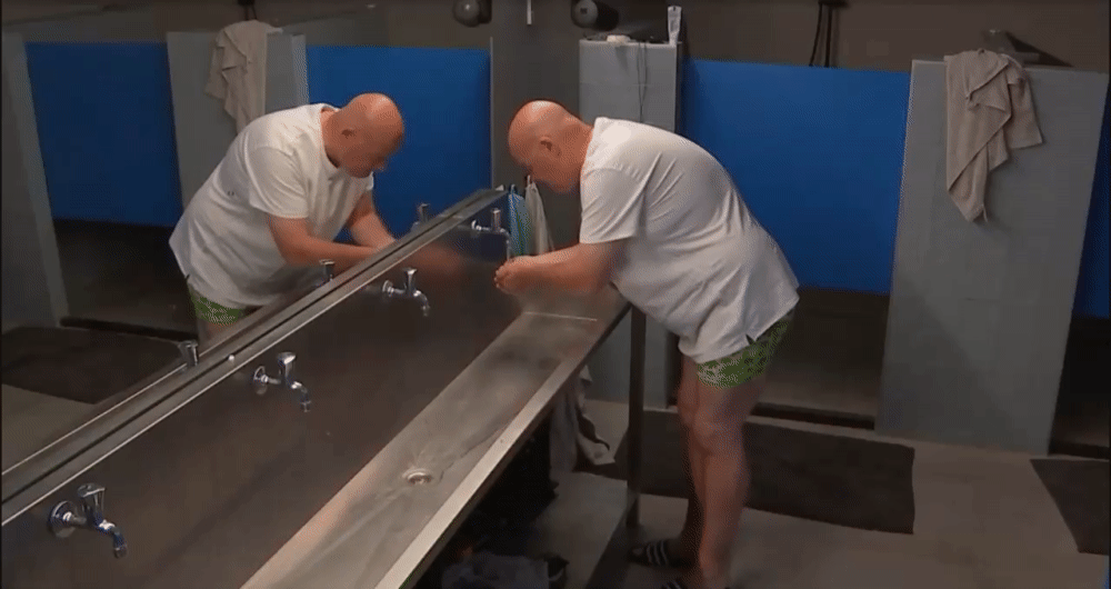 973477e9ec06afdbc1db5a4280ccf73e.gif