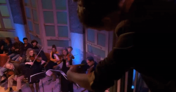 990bc0644510de671791e50ccce7f687.gif