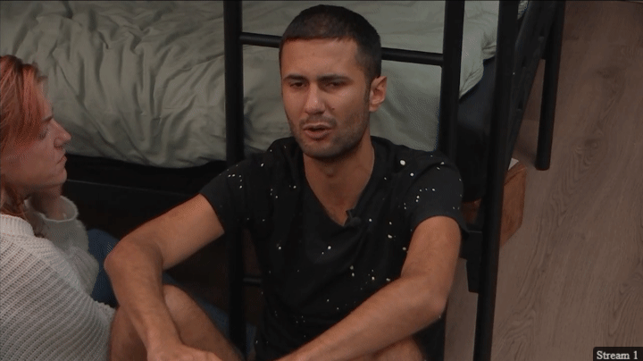 9a23edcbbee9cc84bf468f29287d7643.gif