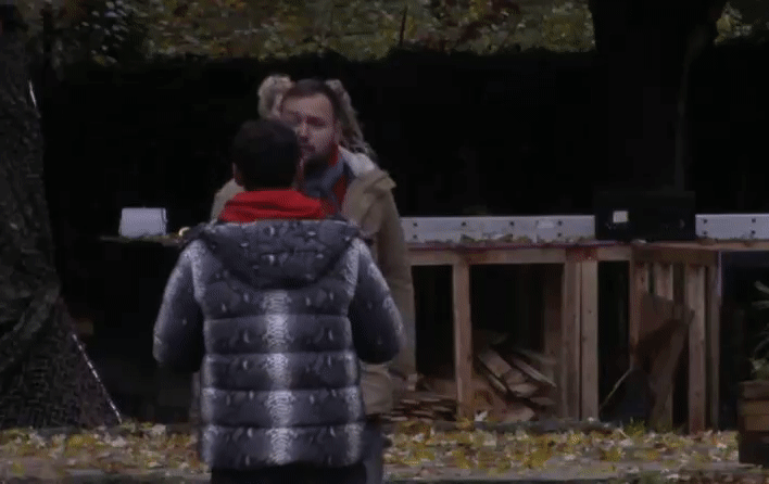 9aa5c475a640a452526e86fde8ab2452.gif