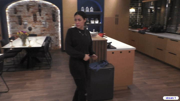 9b6d07111c79f2be1044857039ec4a6b.gif