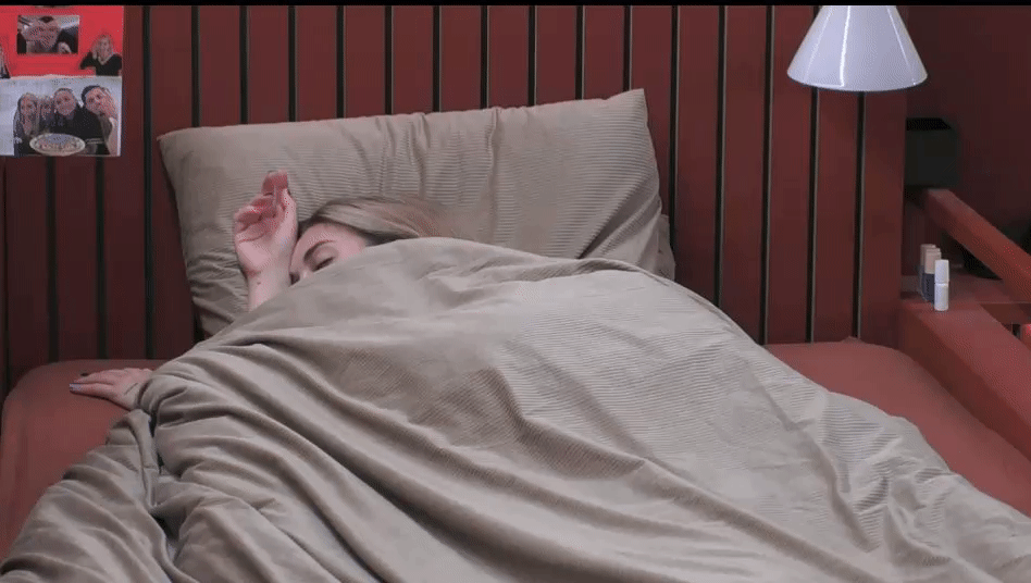 9b8e0663f29daab9c6bd51c46497d4a1.gif