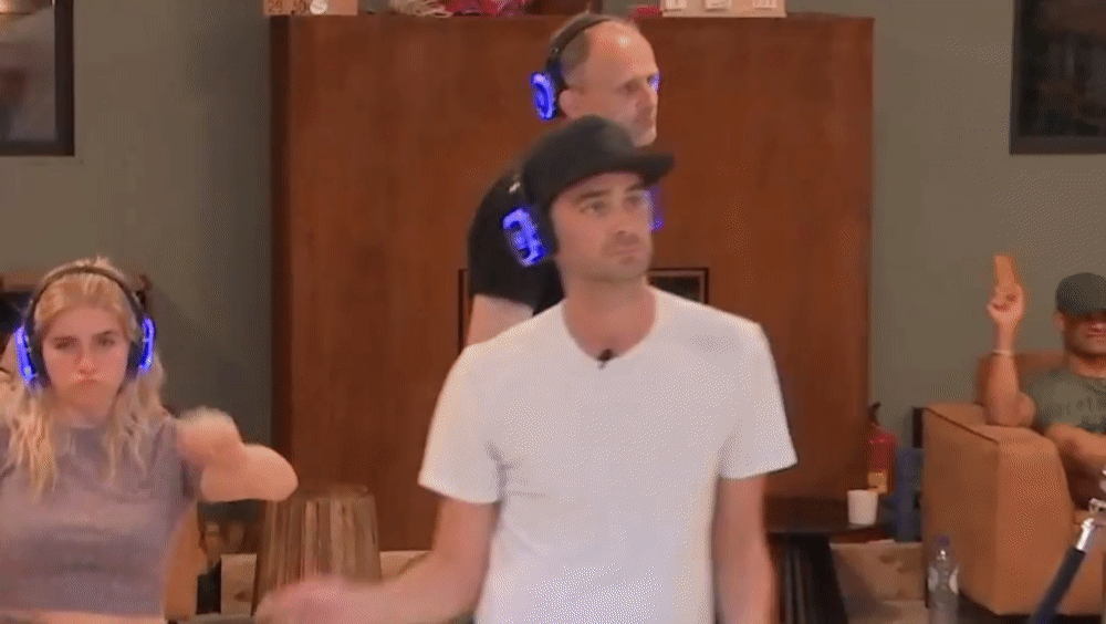 9ba0b134b31ea0f23706fdfd086f9b45.gif