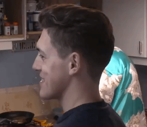 9bdd0370cf449da47c60ac77390fa1af.gif