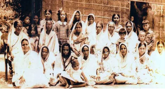 Women guerrillas in the Liberation War; Forkan Begum and others in Agartala, Source: Jagonews24.