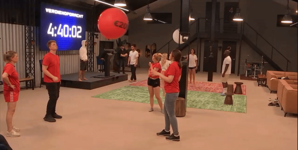 9cecf32da6ac2a07cf25eba09e73f4b8.gif