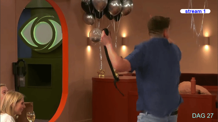 9e4afff093aad3d32180345b2377bb36.gif