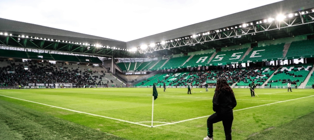 Het Stade Geoffroy-Guichard in Saint-Étienne is een stadion tijdens de Olympische Spelen van 2024