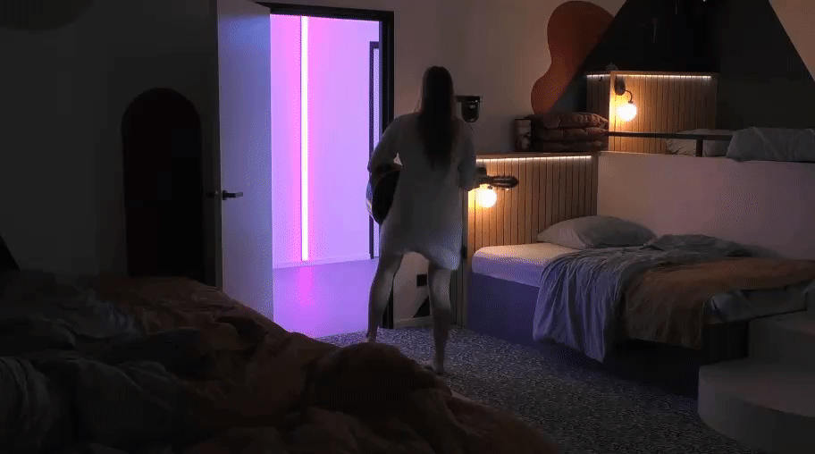 9ec918829d07b50368bbfc77558e7ea0.gif