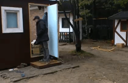 9ffde1641ac34205cc2e854bf00d0f53.gif