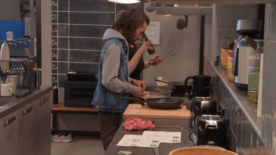a23de04953c1d3eb8d5217d1e99ad236.gif