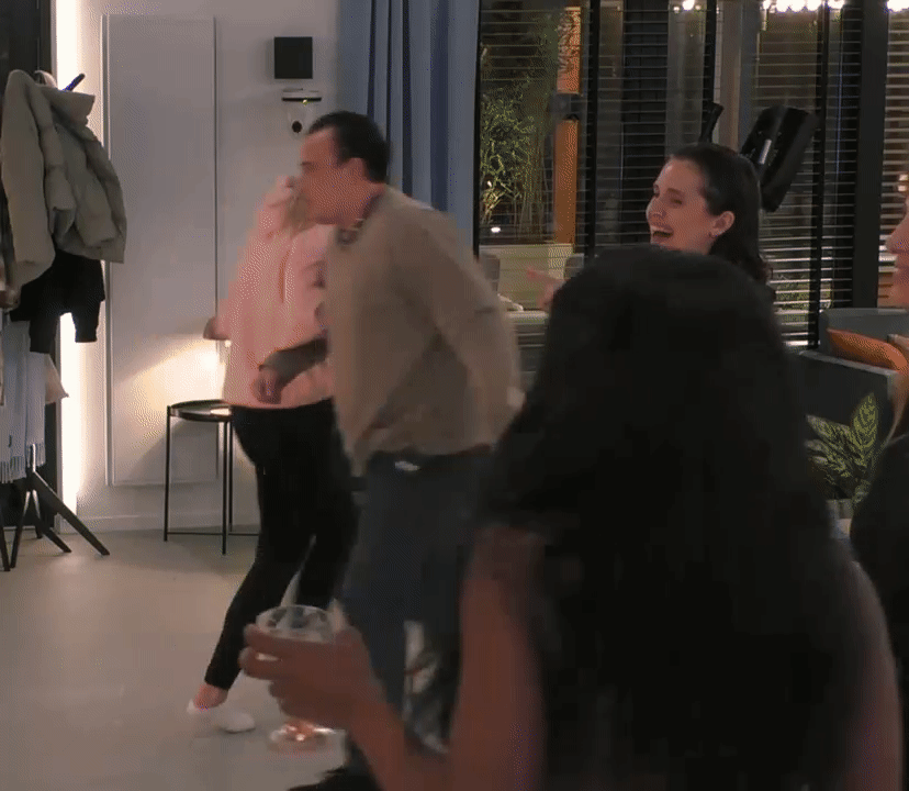 a89213a5c8e833d8fe34de77c8fe5347.gif