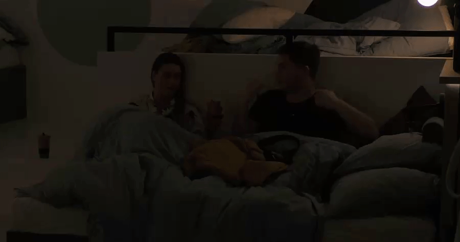 a9d5e4630fc5d23f35fd24f3f8b061a5.gif