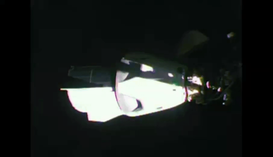 ac42b9d7cd03b8d7e104f2c44bb91894.gif