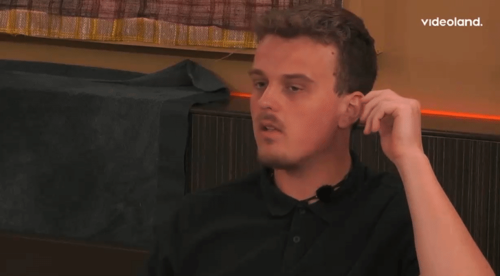 ad12edb04f4ecc7bfb21d5499336af27.gif