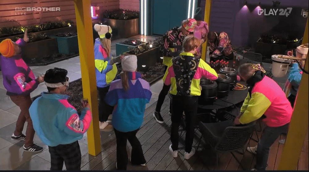 b03378b5dd8d5bc2c4484b359d9a7684.gif