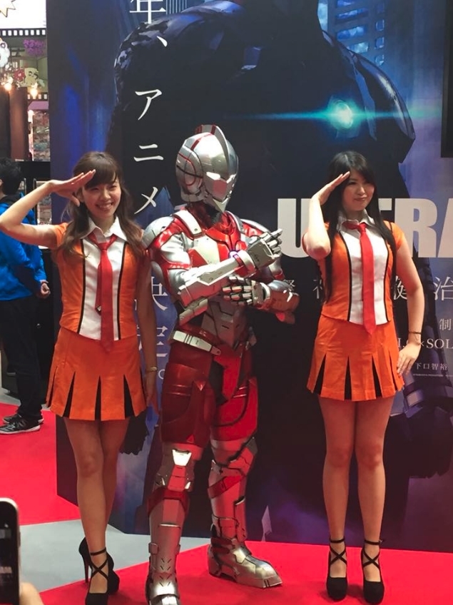 ファッショントレンド ラブリーウルトラマン 女性 スーツ アクター