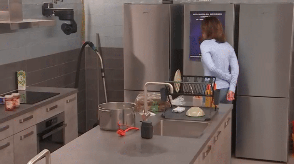 b454ca913afd15925540ef62a04f1731.gif