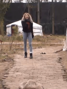 b48d635e9657cef95046bc74a4b6fe84.gif
