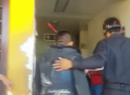 b5e4d75a6408336196a99edaab6e6b4d.gif