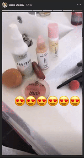 b76c40692a614a6a704aaf0c951e1992.gif