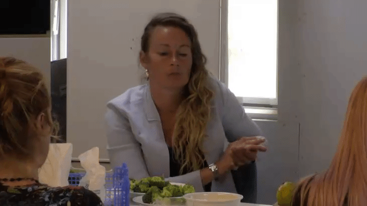 b78dcae6dfb24e26ab0cdb27f293c66e.gif
