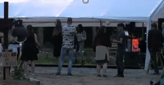 b797e725fe6756d3c6f29461cc2bf99b.gif