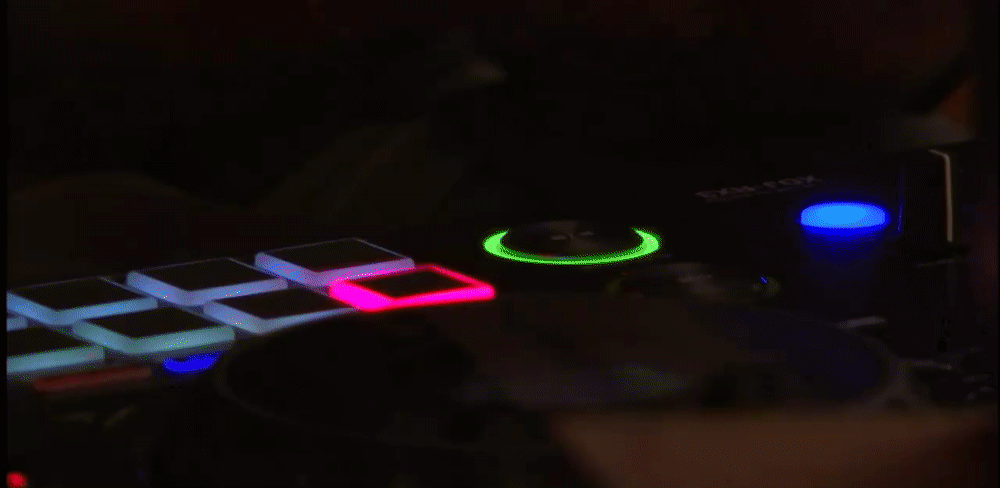 b86568d5e46632f1cd27d0afc63e35ba.gif